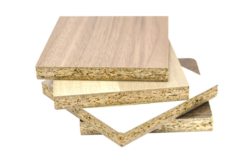Lõi gỗ MFC làm từ dăm gỗ kích thước lớn, nên trông rất xù xi