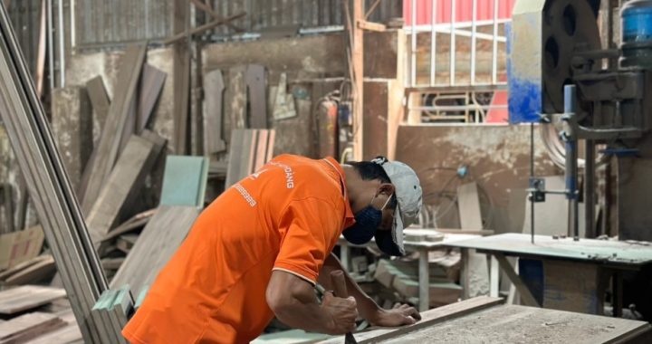 xưởng gỗ óc chó huy hoàng